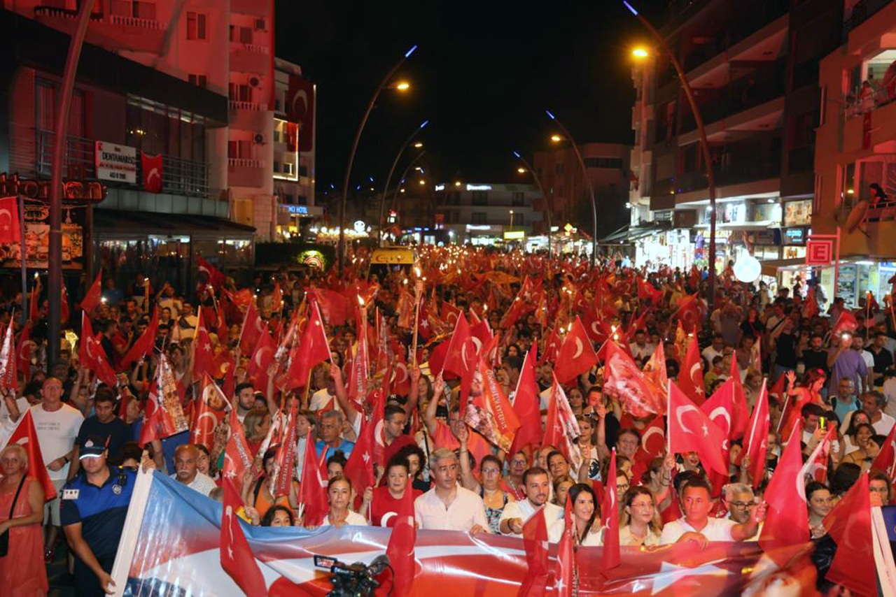 Marmaris Belediyesi’nden 101. Yıl Zafer Bayramı’na yakışır kutlama 