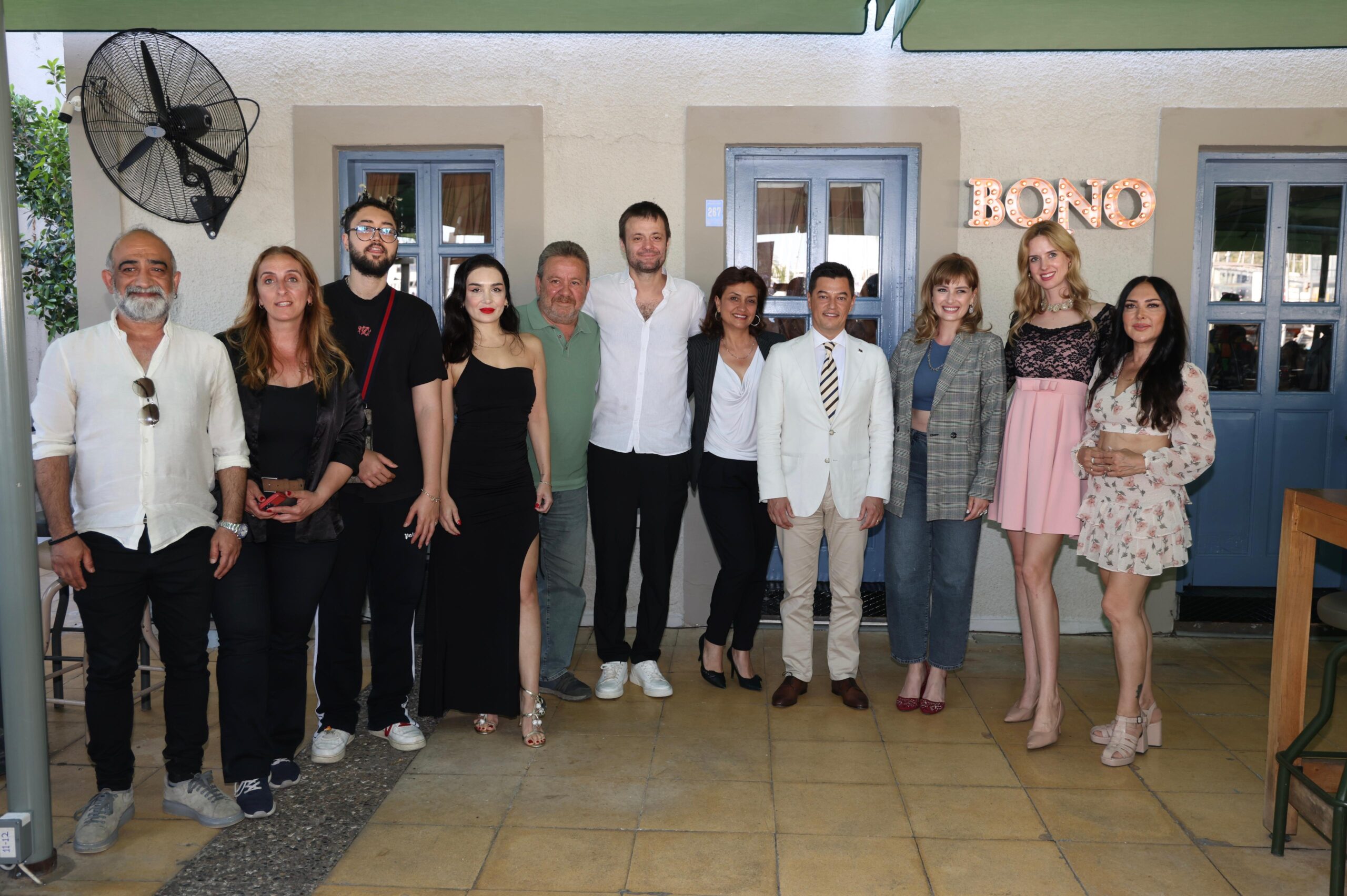 Marmaris’te film çekenlere Başkan Ünlü’den ziyaret