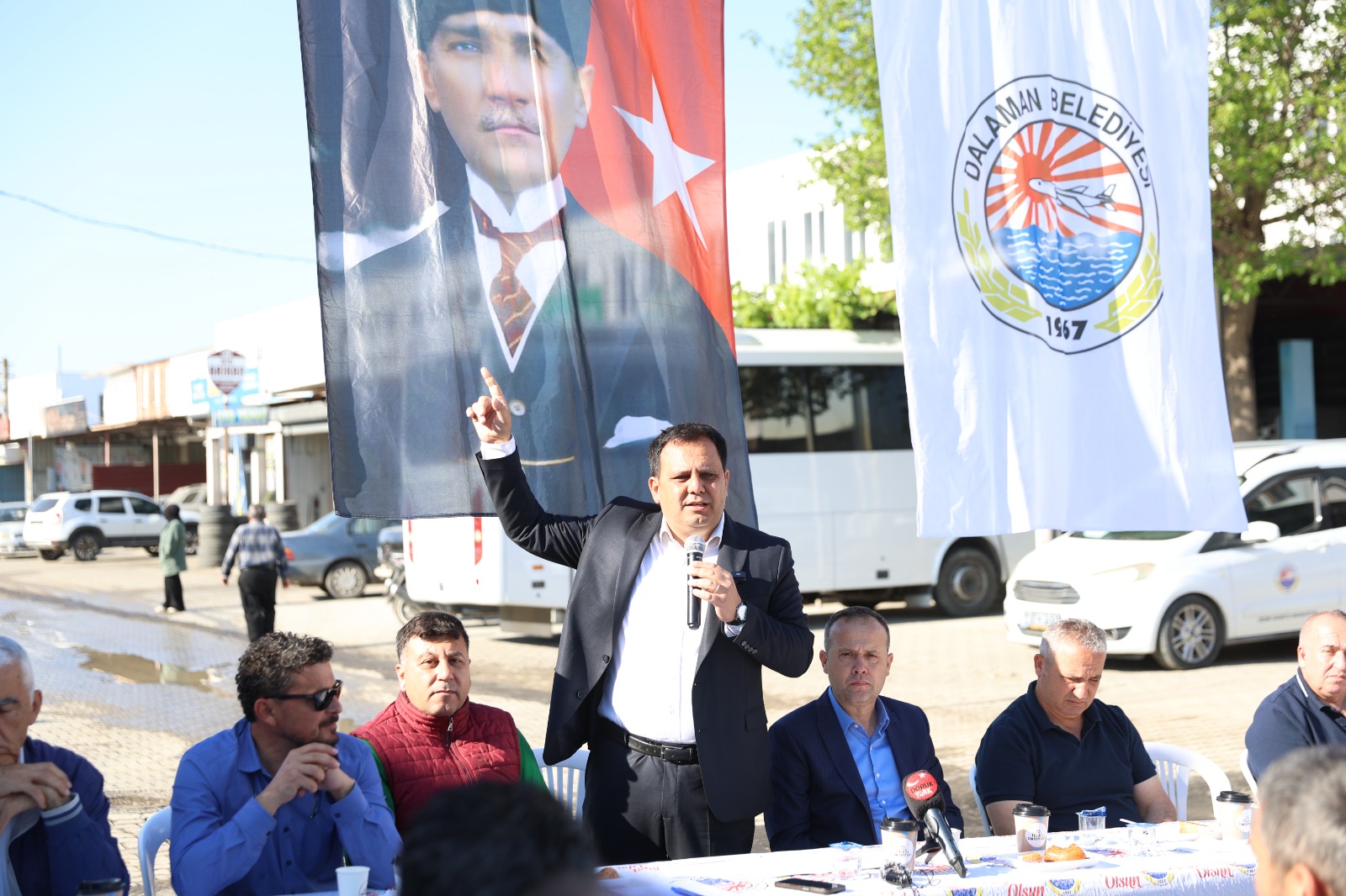 BAŞKAN DURMUŞ’TAN İDDİALARA YANIT: “İŞİNİ İYİ YAPAN ARKADAŞLARA KADRO VERDİK”