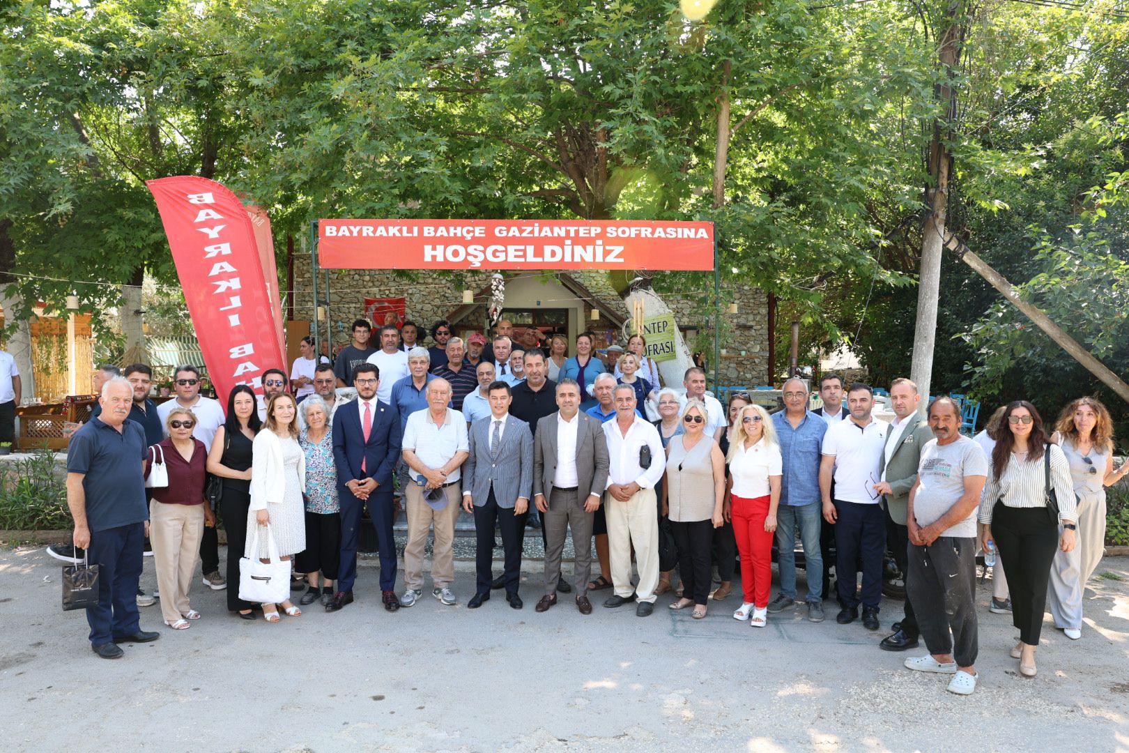 Marmaris Belediye yönetimi kırsal mahallerde bayramlaştı