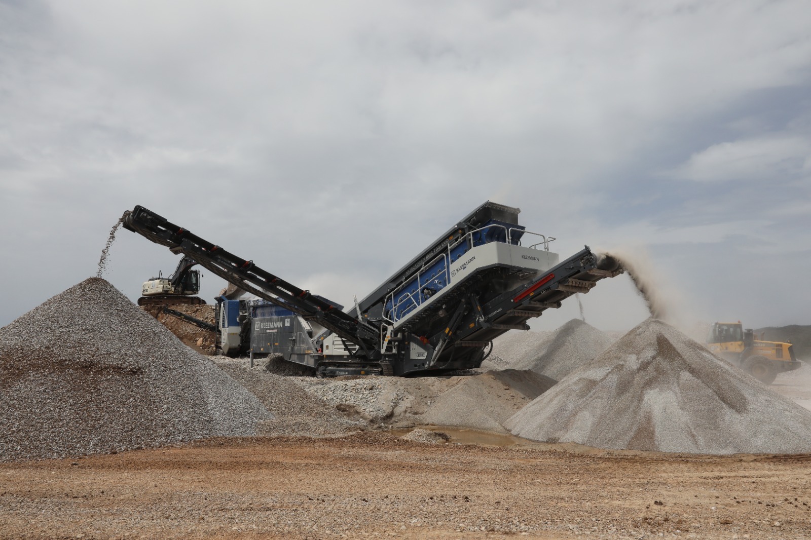 Muğla Büyükşehir Belediyesi 749 futbol sahası hafriyatı bertaraf etti