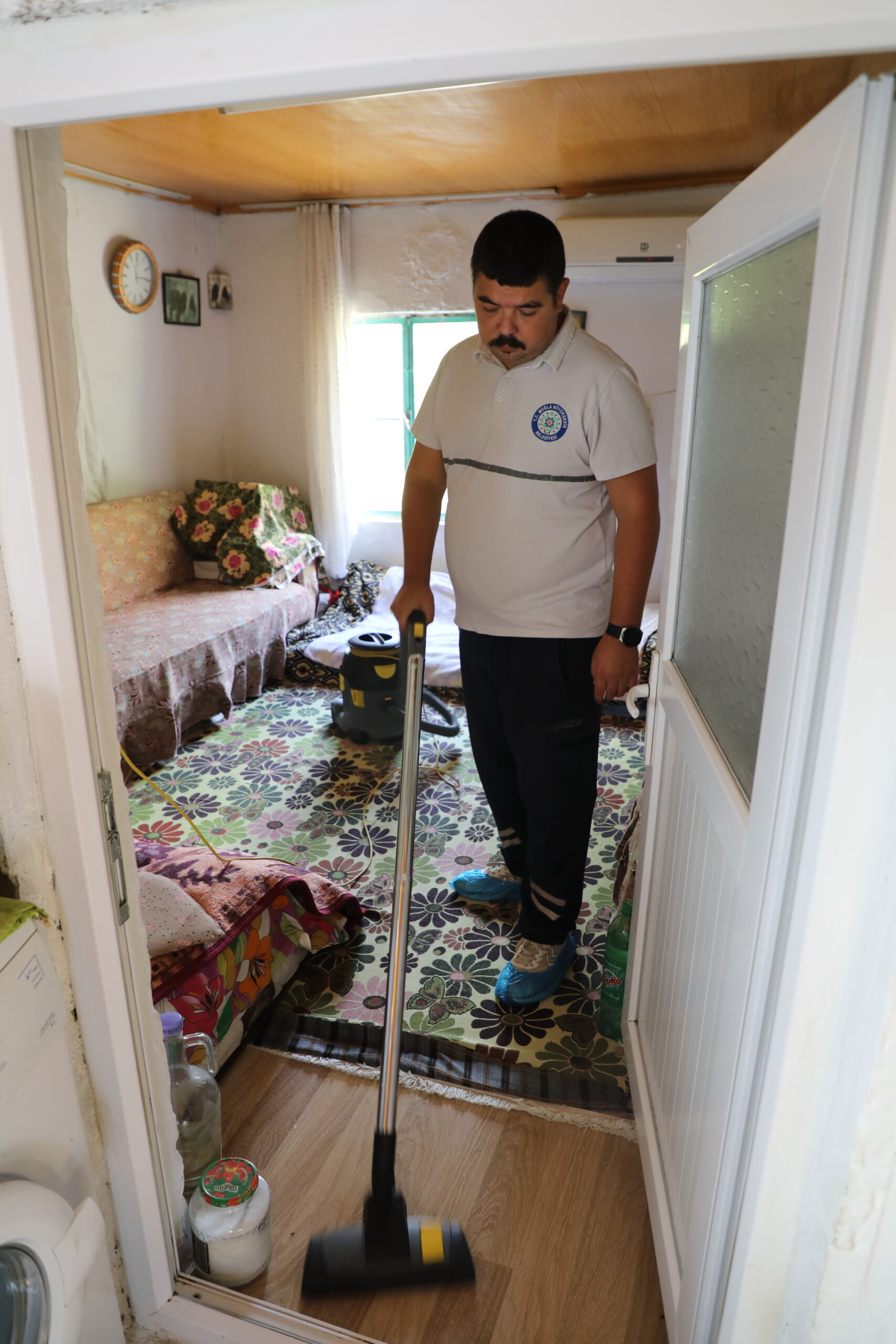 Muğlalı teyze ve kızı için Büyükşehir Belediyesi seferber