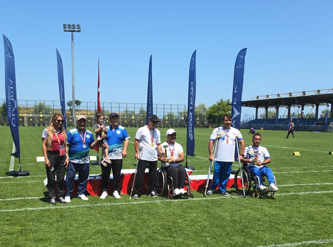 Sporcular Samsun’dan madalyalar ile döndü