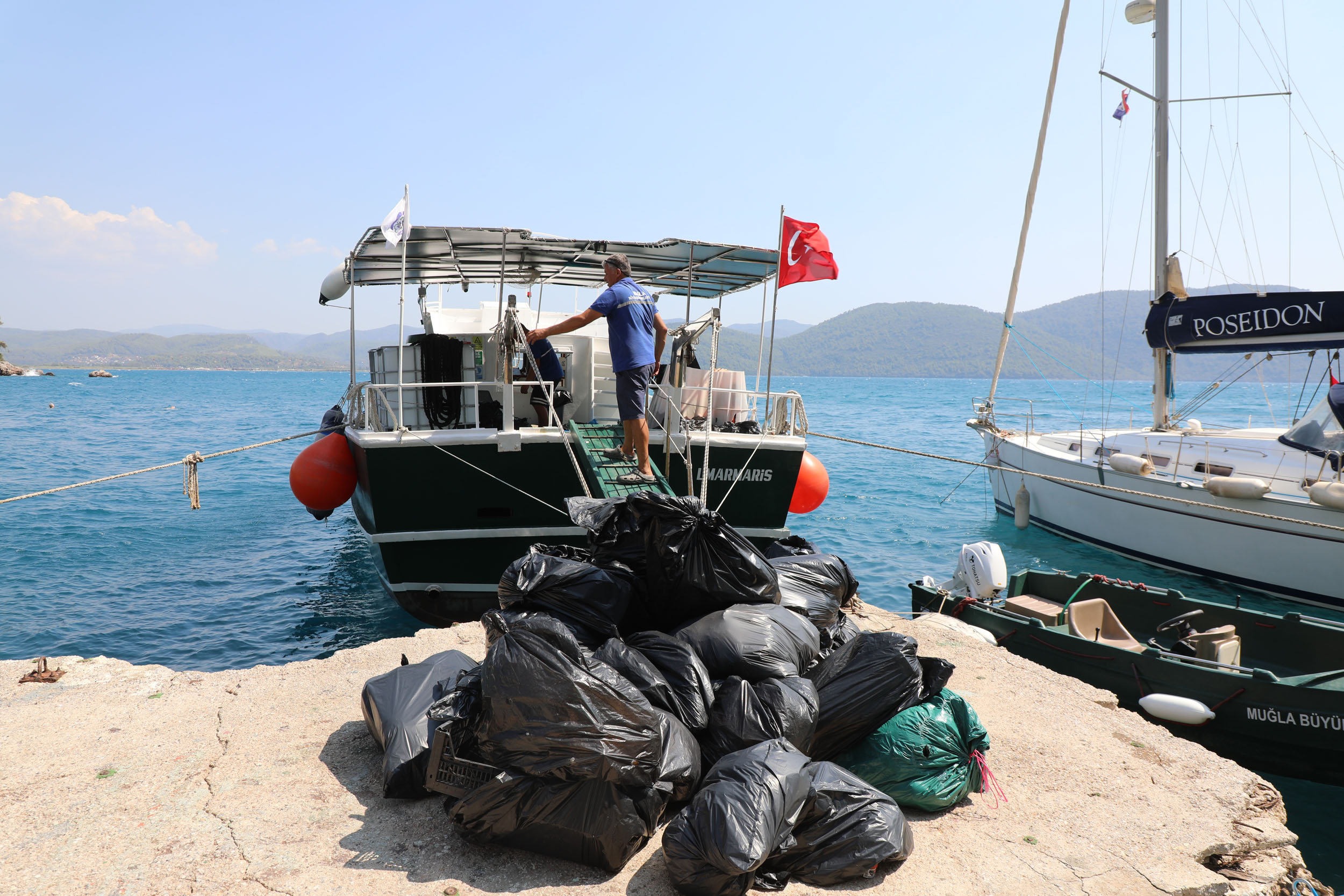 Gökova ve Göcek’te Kapsamlı Kıyı Temizliği
