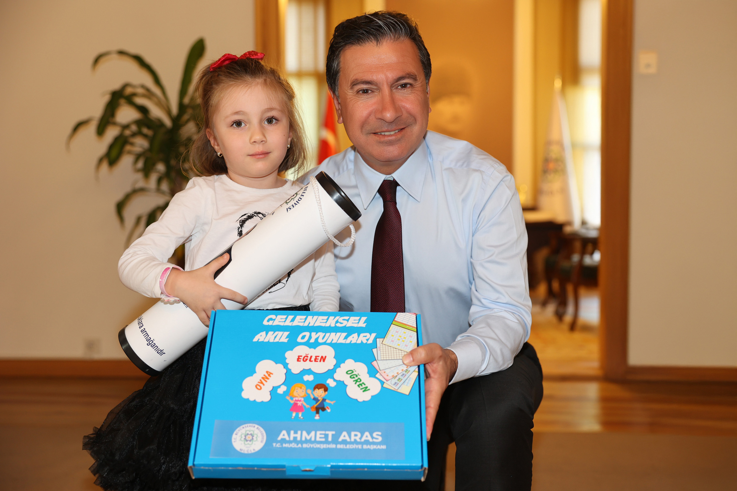 Muğla Büyükşehir Belediyesi’nden öğrencilere destek