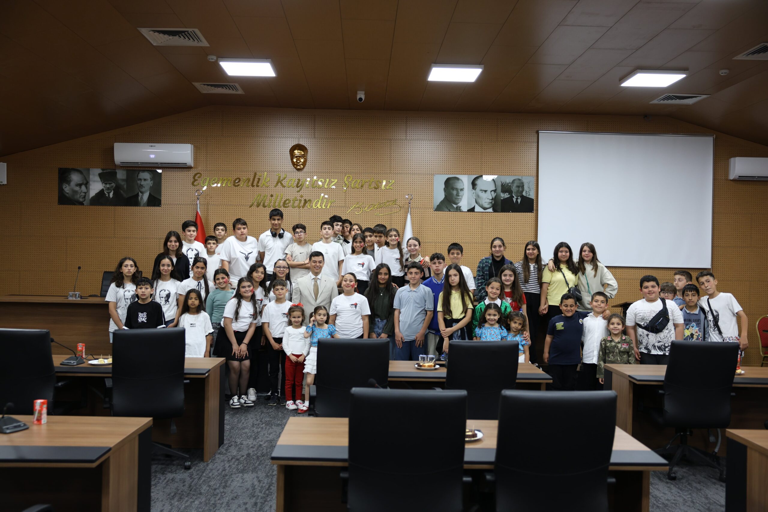 Marmaris Belediyesi çocuk meclisi başvuruları başladı