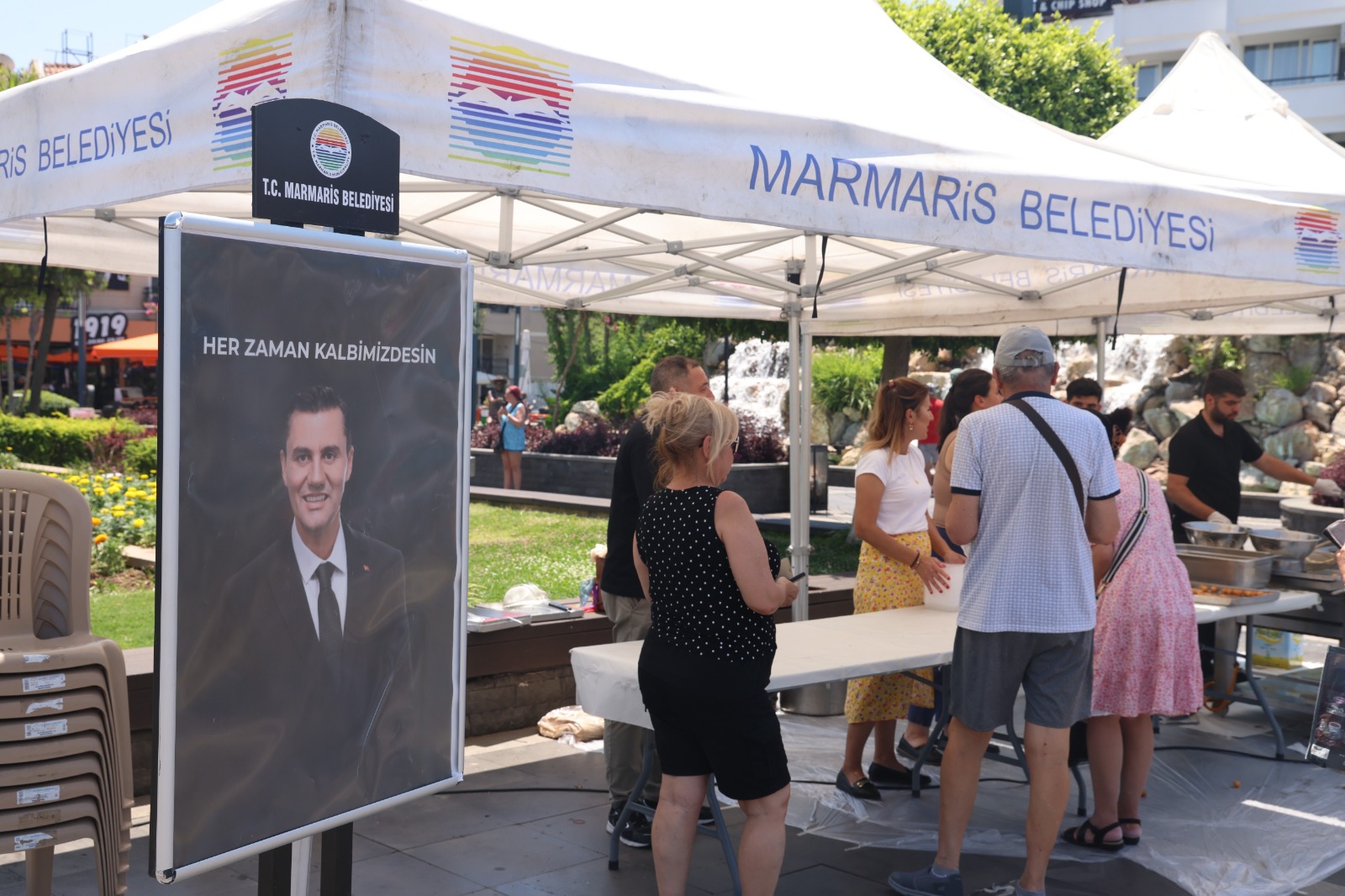 Marmaris Belediyesi Ferdi Zeyrek için lokma döktürdü