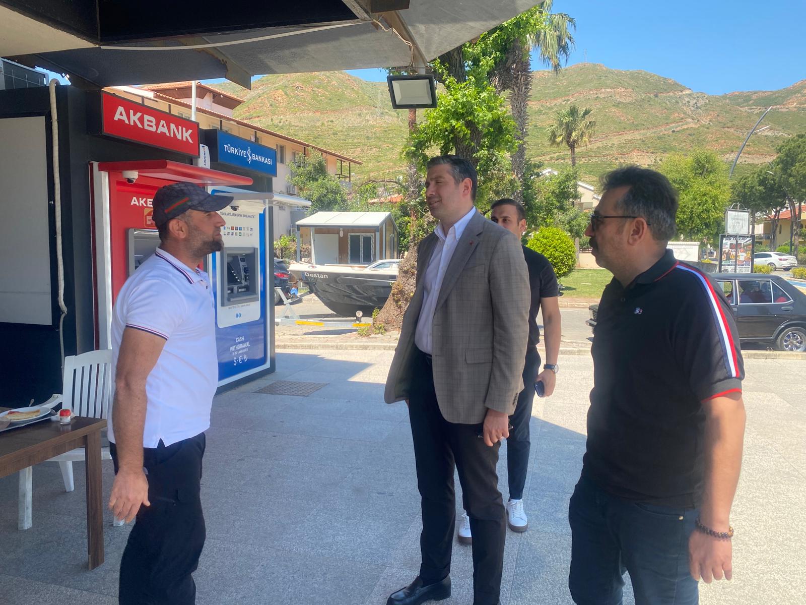 AK Parti Marmaris Teşkilatı İçmeler Esnafıyla Buluştu: “Belediye Sezona Hazır Değil”