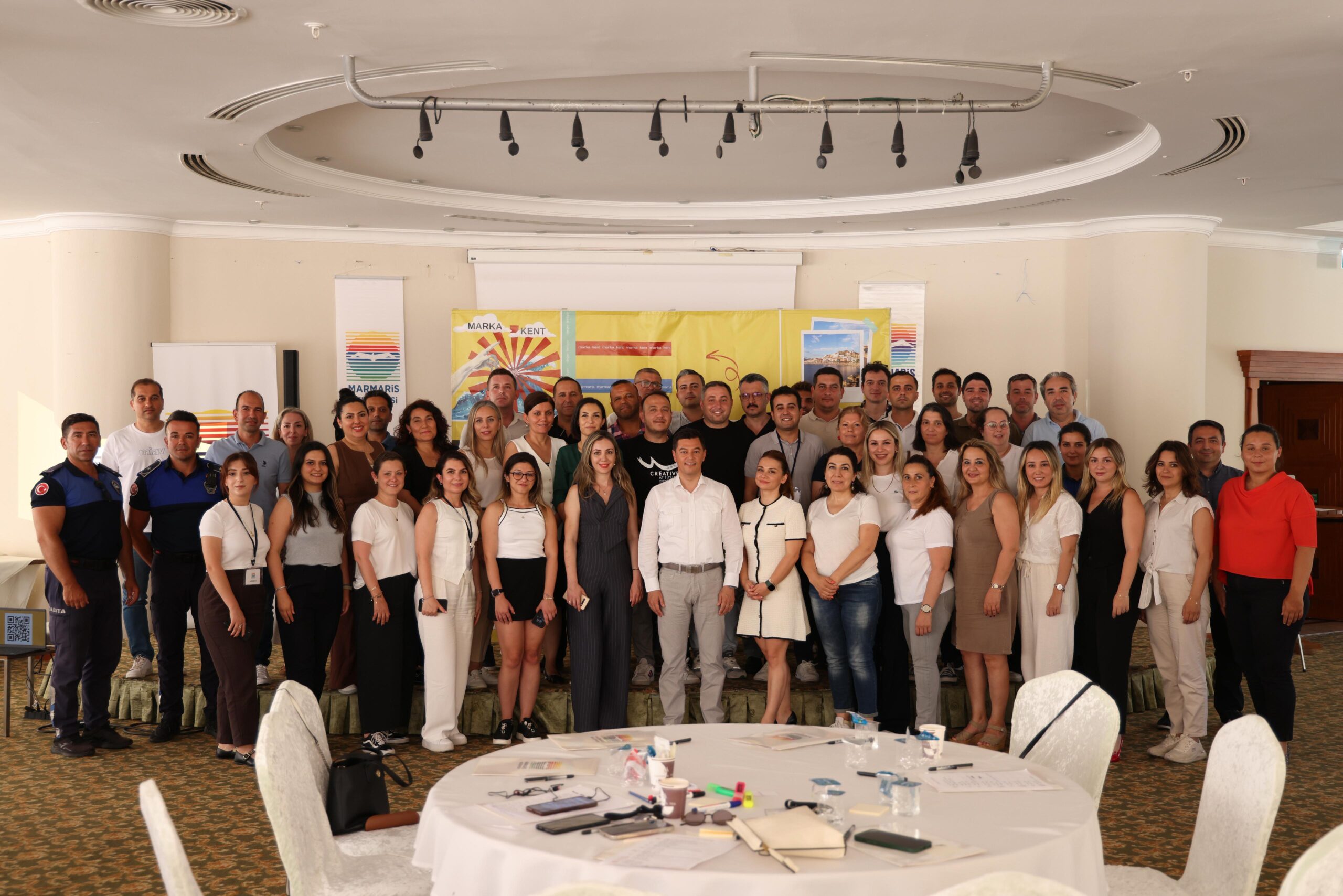Marmaris Belediye personeli “kent markalaşması” projesine katıldı