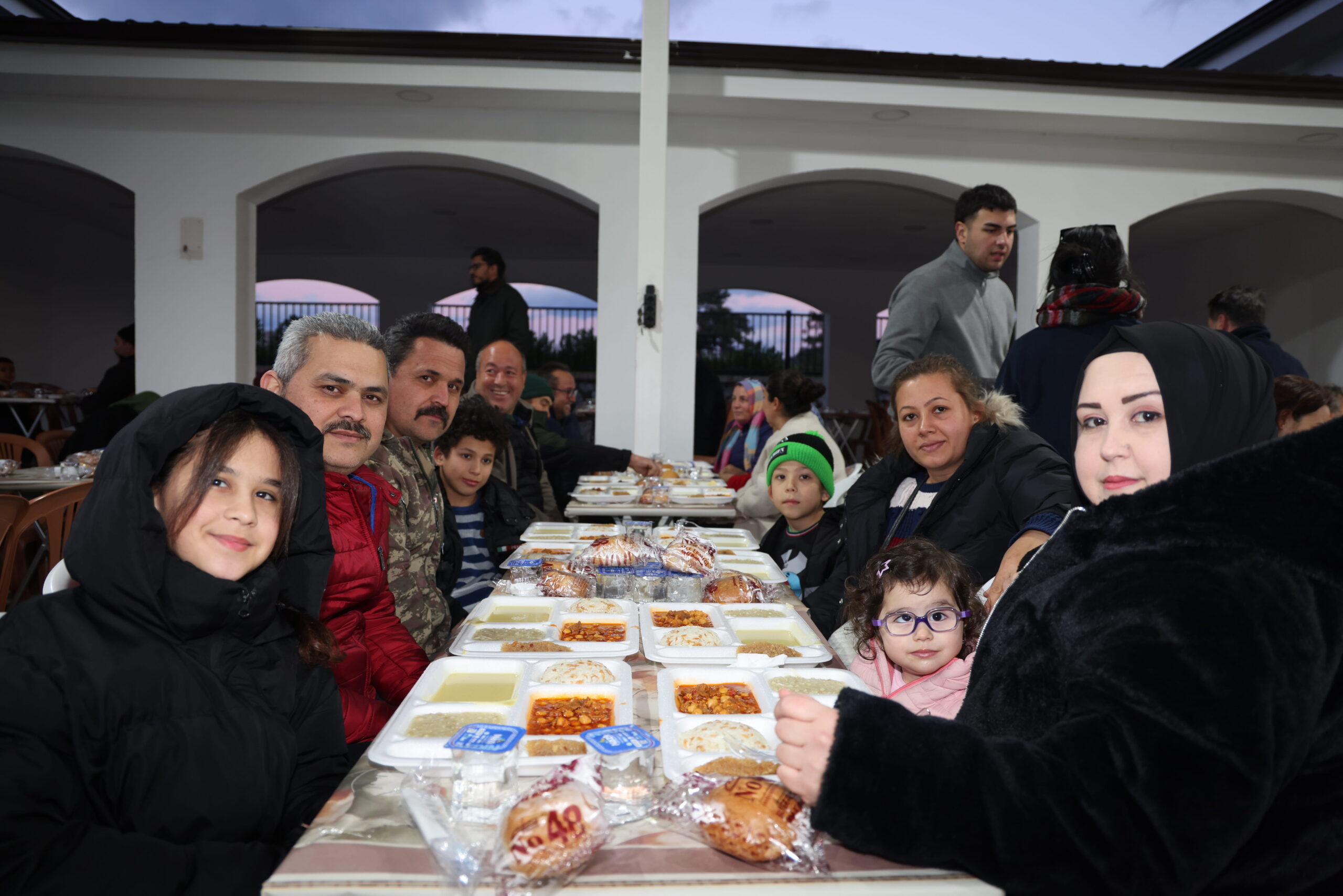 MARMARİS’TE GÖNÜL SOFRALARI ÇAMLI VE ÇETİBELİ’NDE KURULDU