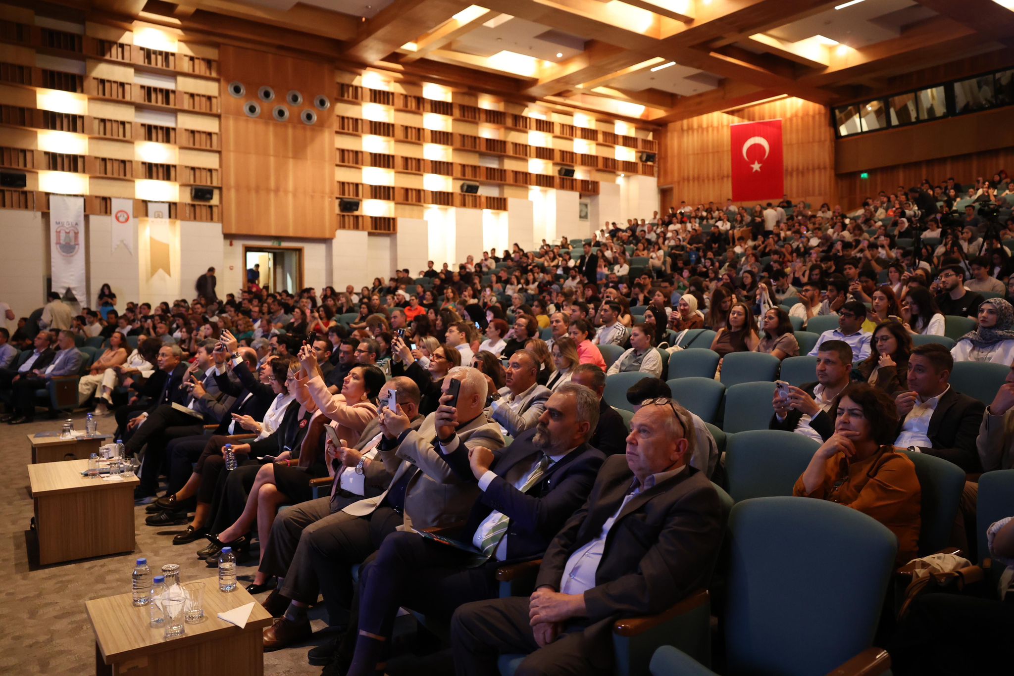 Muğla’da gençler mutlu değil