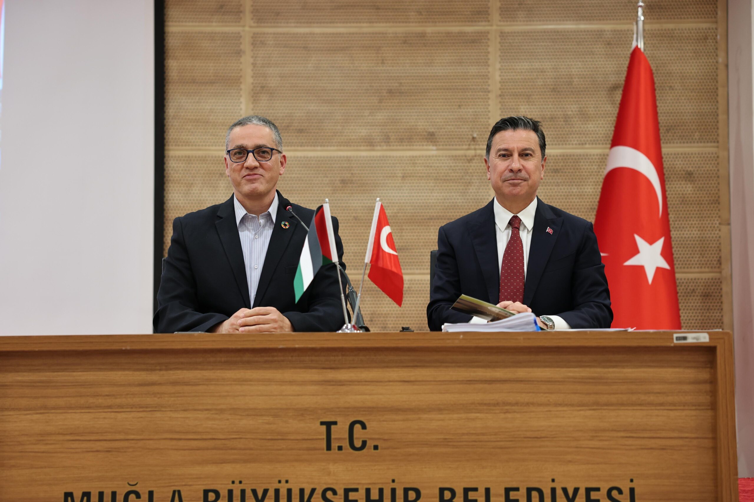 Muğla Büyükşehir Belediye Meclisi’nden Filistin’e SU  yardımı