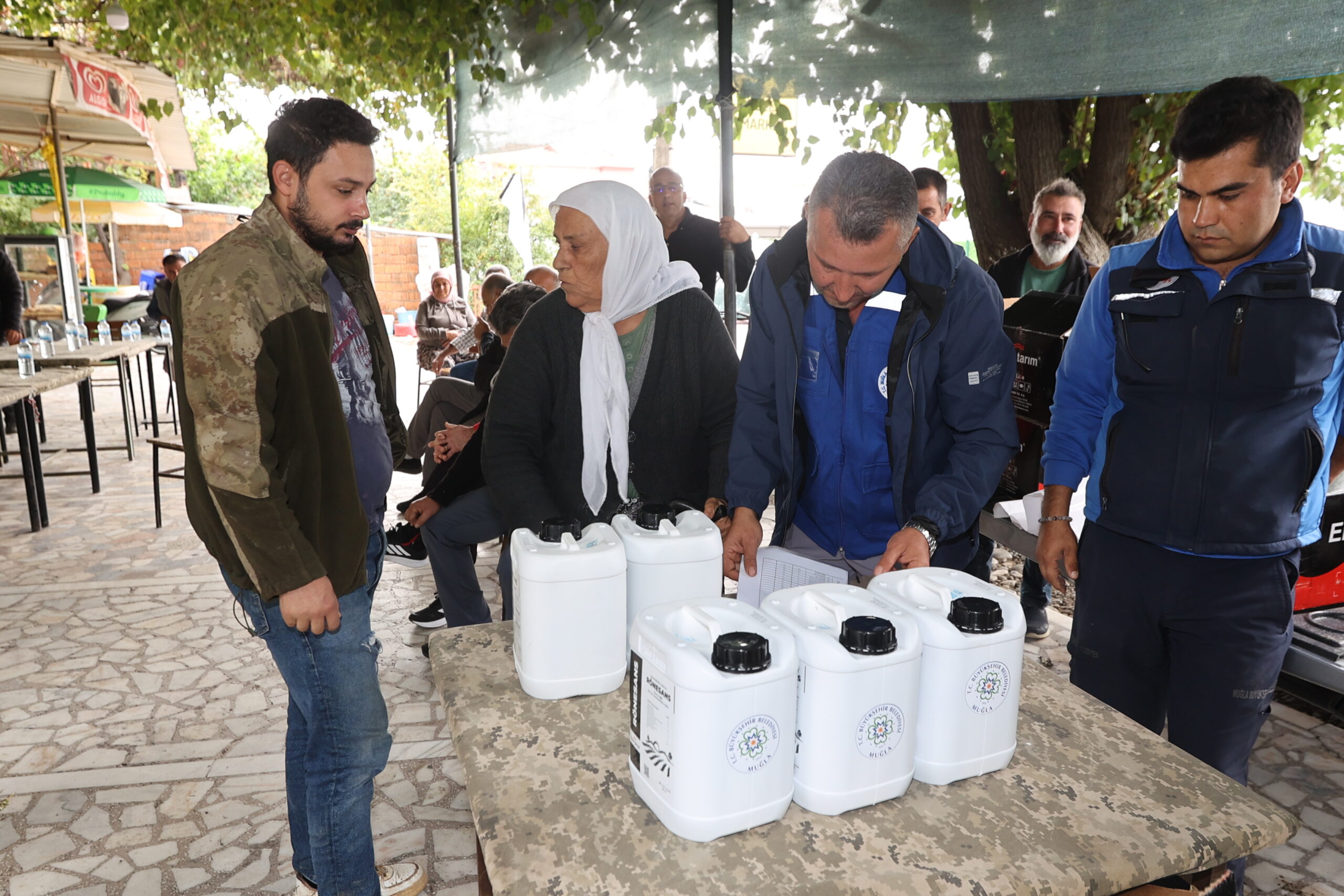 Muğla Büyükşehir Belediyesi’nden Ortacalı üreticiye destek