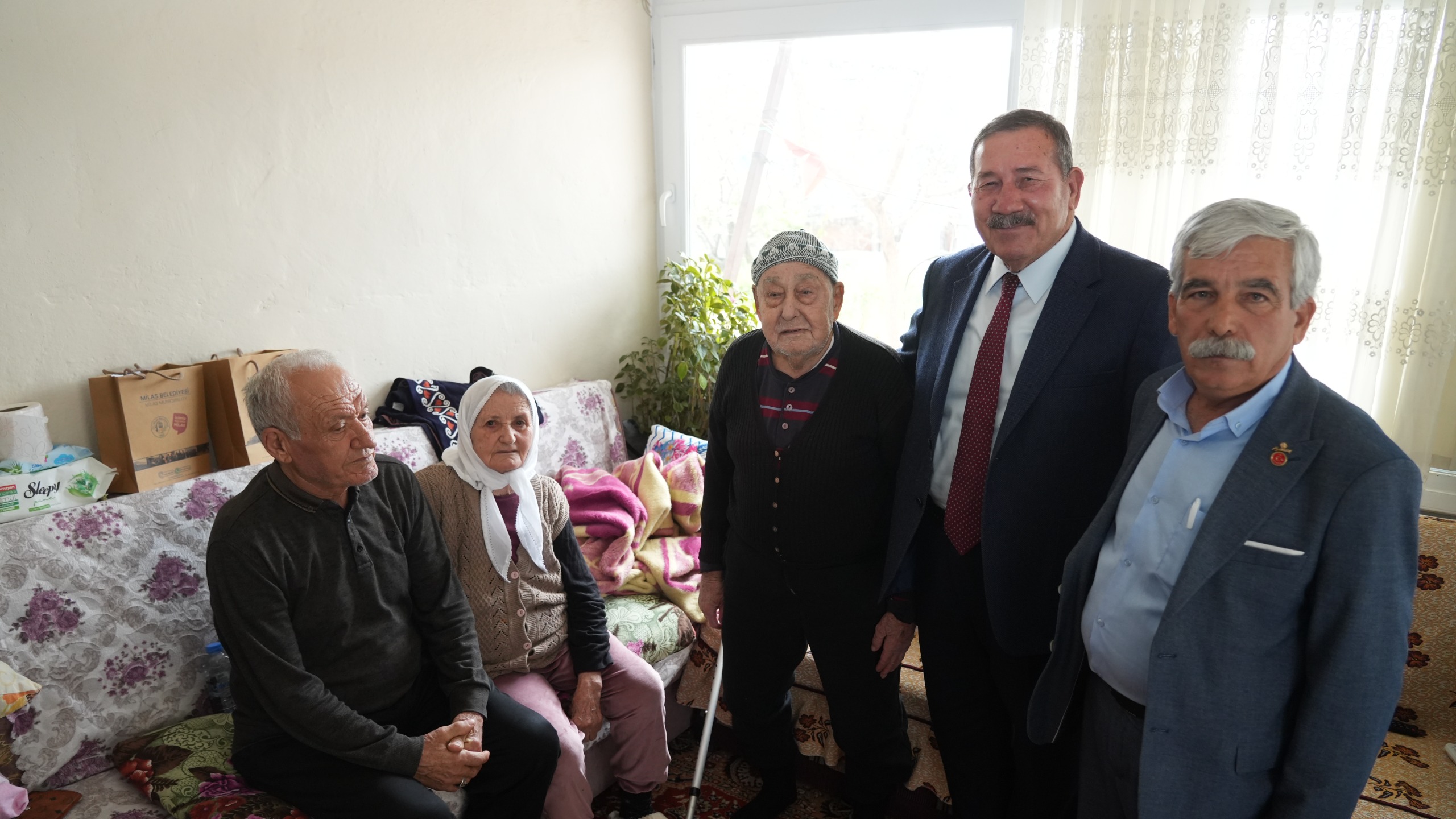 BAŞKAN TOPUZ’DAN ASIRLIK ÇINARLARA ZİYARET