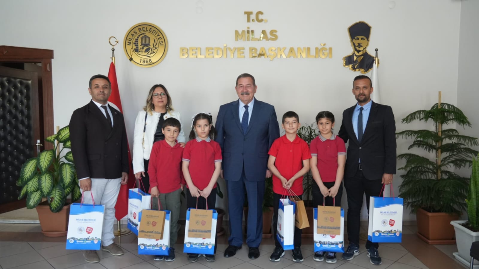 BAŞKANLIK KOLTUĞUNA MEHMET EMİR YİĞİT OTURDU