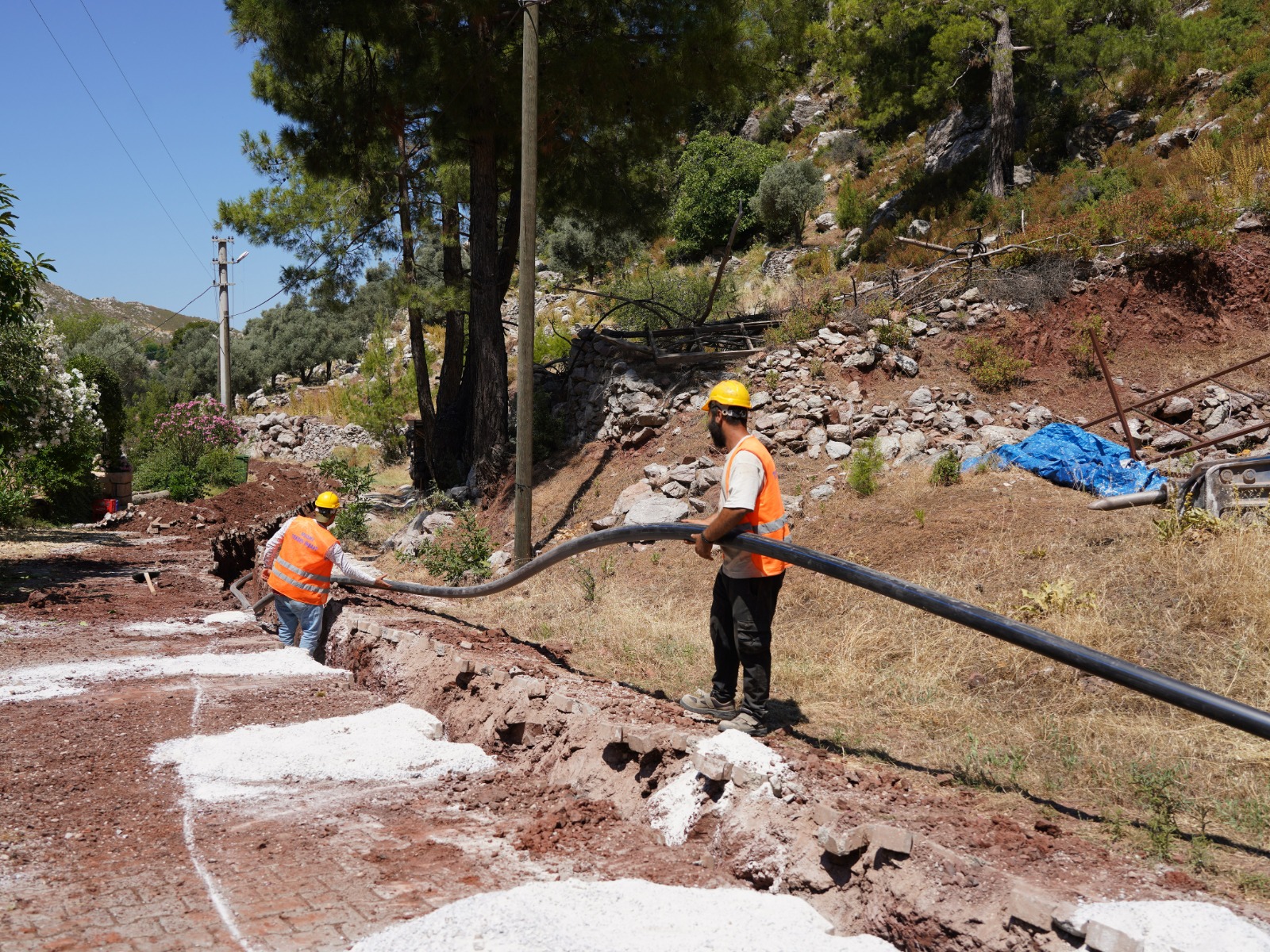 Marmaris Osmaniye Mahallesi’nde içme suyu hatları yenileniyor