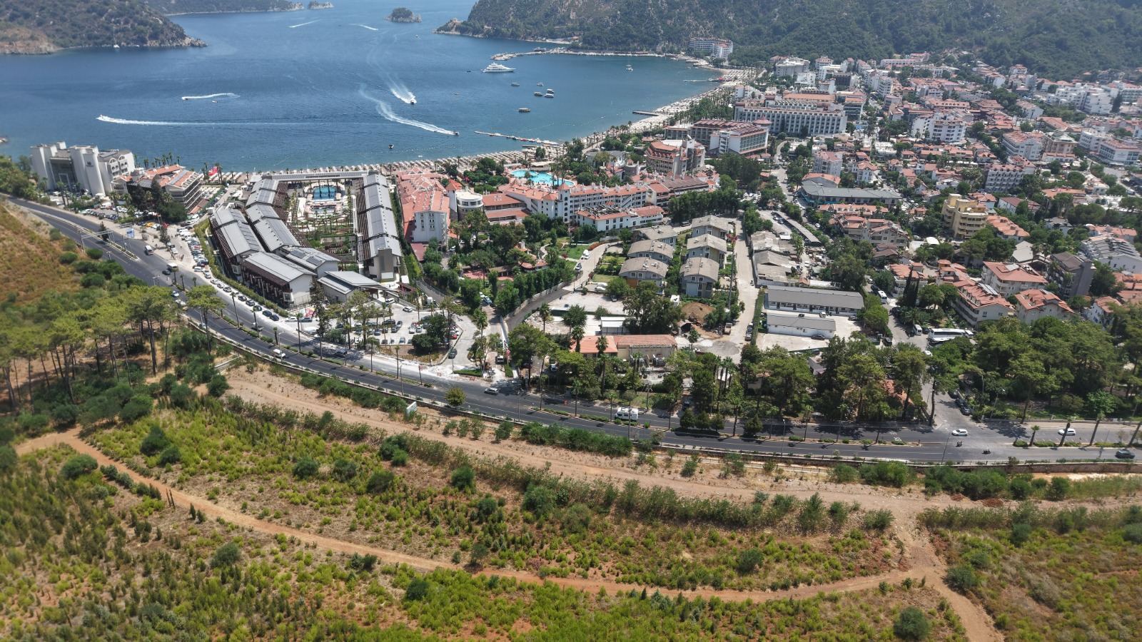 Marmaris İçmeler Mahallesi’nde bin metre kanalizasyon yeniliyor