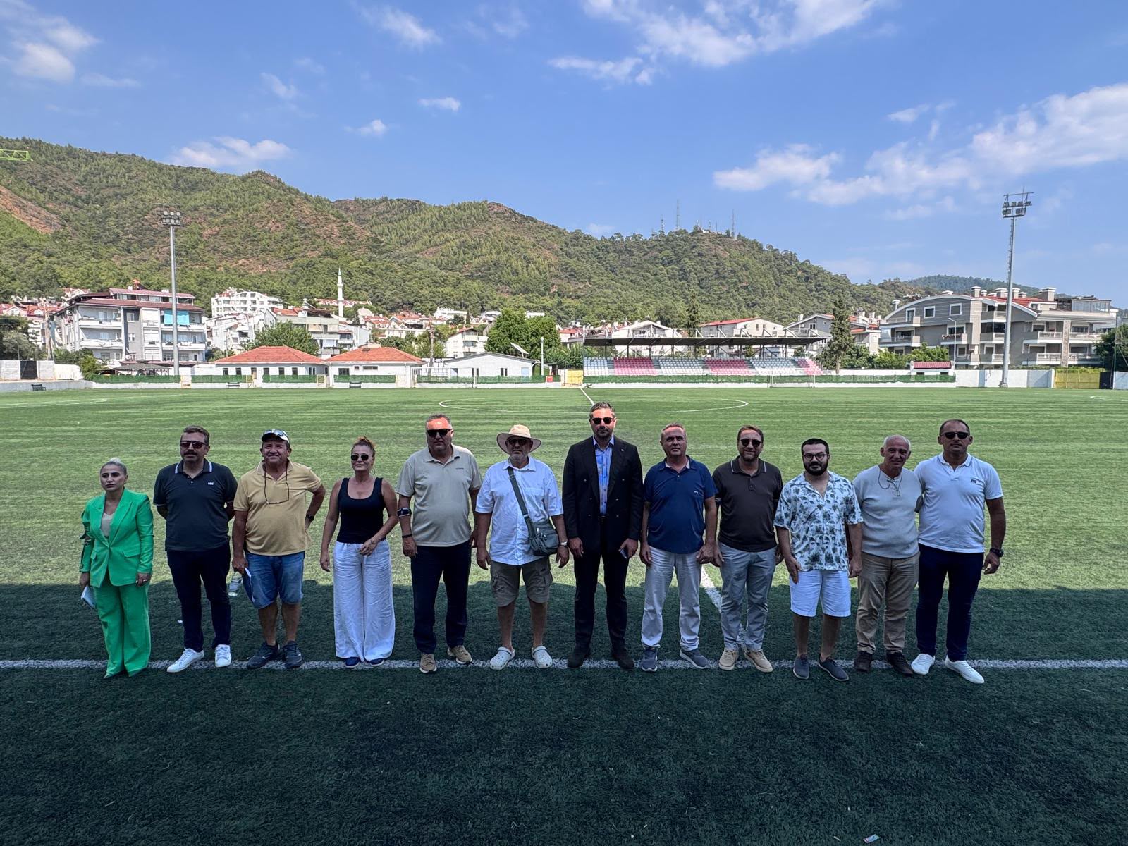 Ak Parti’den Marmaris’e spor hizmetleri devam ediyor