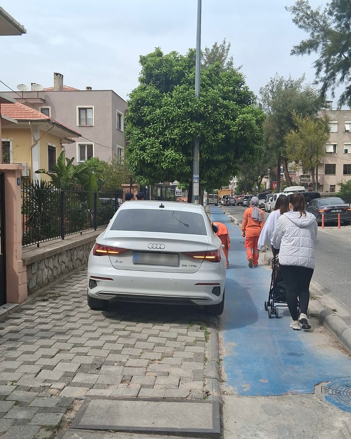 Kaldırıma Park Eden Araçlara İdari Yaptırım