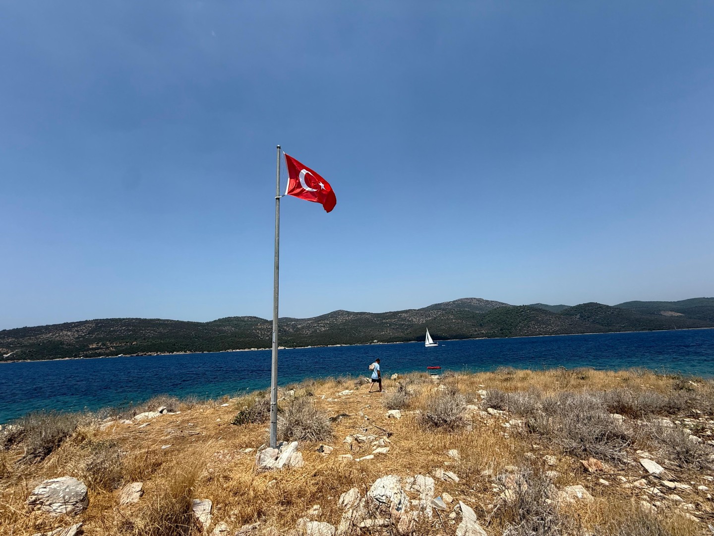 Bodrum Belediyesi’nden Türk Bayrağı yenileme çalışması
