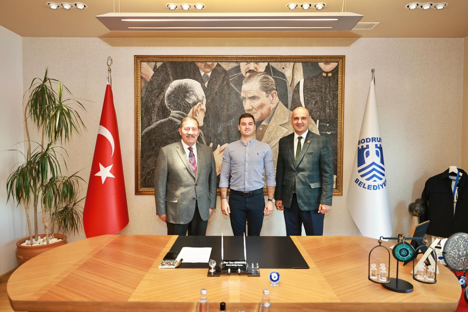 BAŞKAN TOPUZ’DAN BAŞKAN MANDALİNCİ’YE ZİYARET