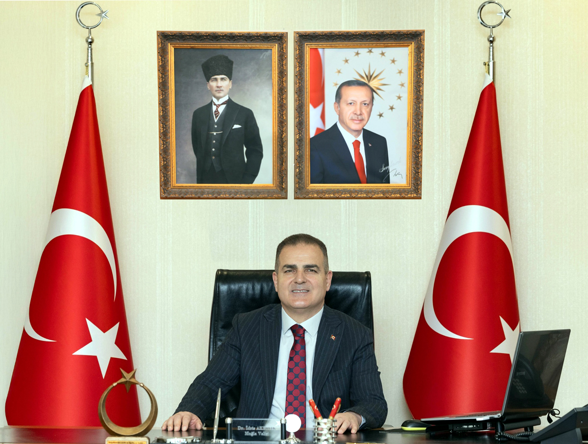 Muğla Valisi Dr. İdris Akbıyık’tan 23 Nisan Mesajı: “Sizler Geleceğin İkbal Işığısınız”